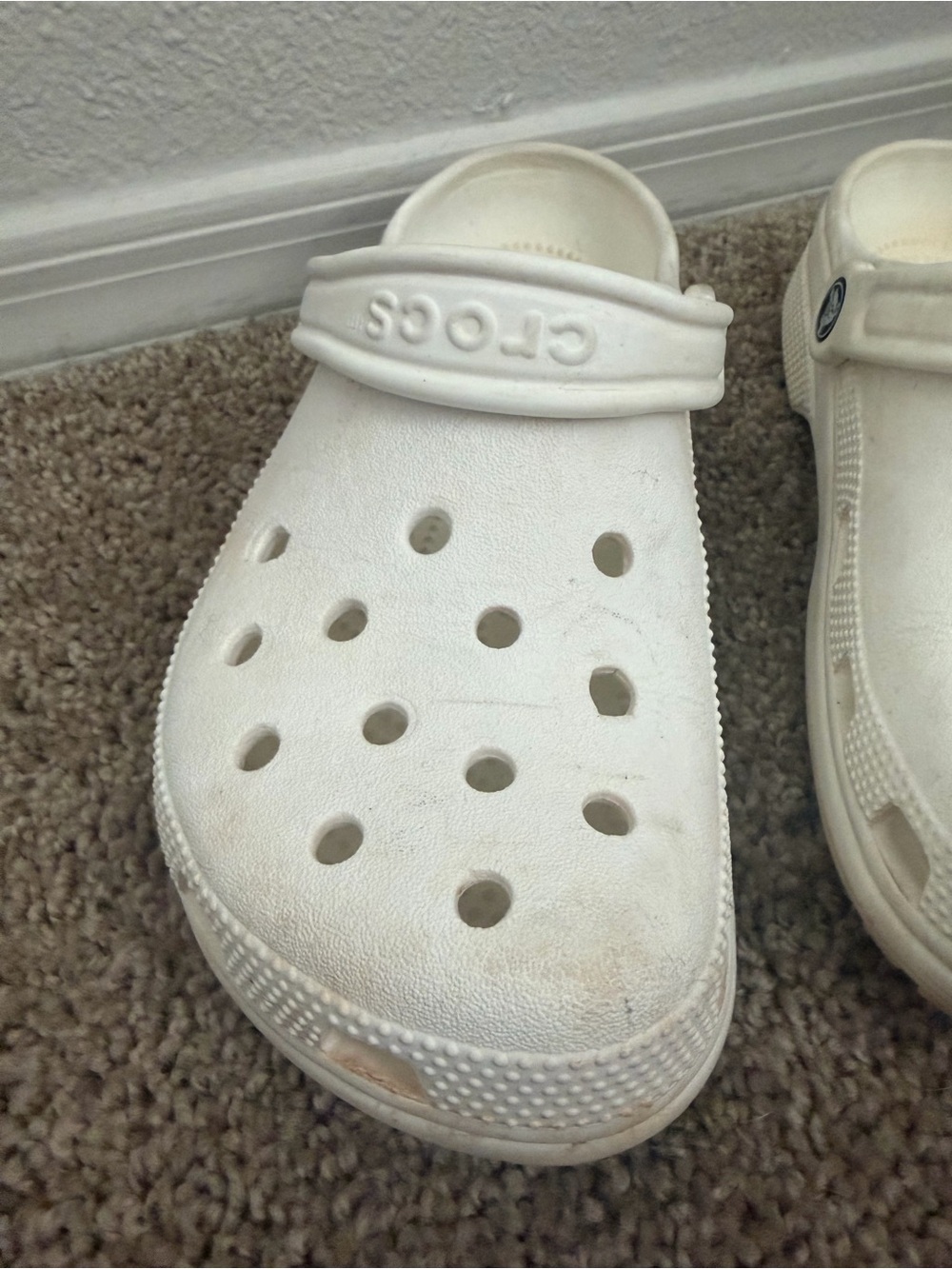 CROCS Classic Clog in White - Picture 9 of 10